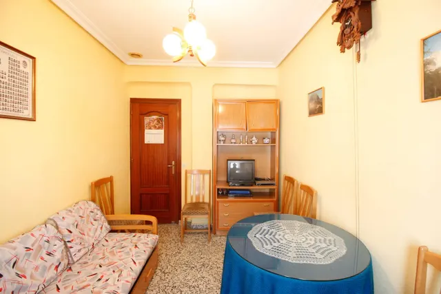 PISO DE TRES habitaciones CON ASCENSOR EN MADRID RÍO — 11