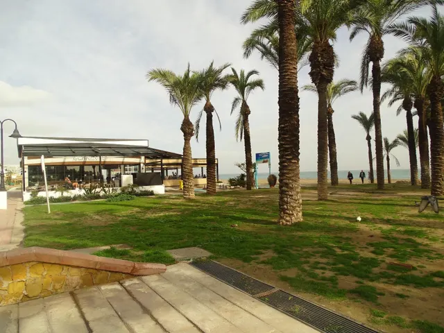 Estudio en esquina a 200 m del mar en La Carihuela, Torremolinos — 13