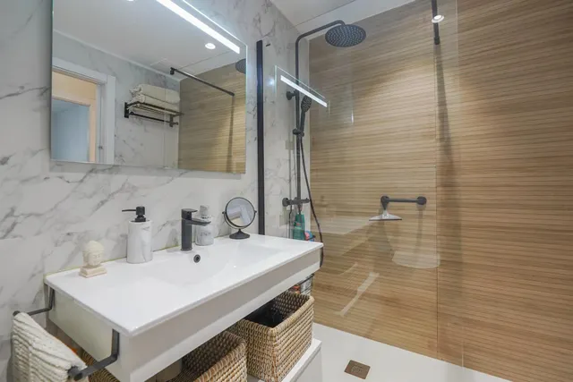 Piso reformado en Cambrils con piscina y parking incluido — 19