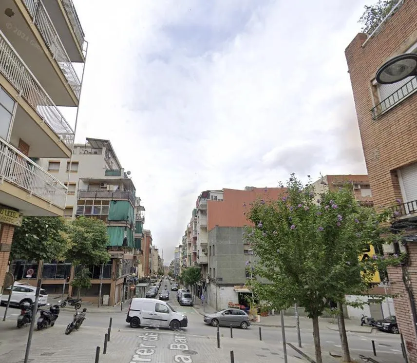 PISO EN BADALONA