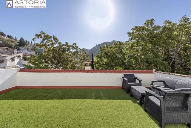 Casa reformada en el Camino del Sacromonte — 34
