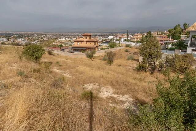 Terreno urbano de 750 m2 en Altos de La Zubia. Parcelas 14 de la manzana L y parcela 17 de la manzana M — 13