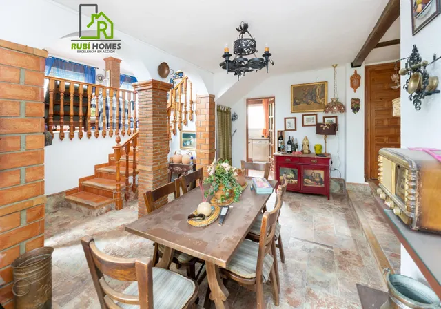 Chalet con gran parcela en Cogollos — 17