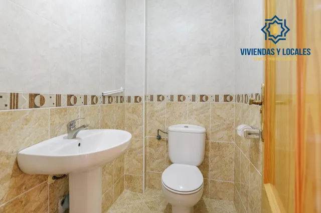¡Casa pareada con patio privado en Cijuela! Granada — 13