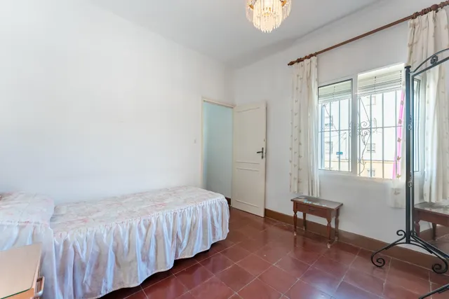 Piso 4 habitaciones Ciudad Jardín — 24