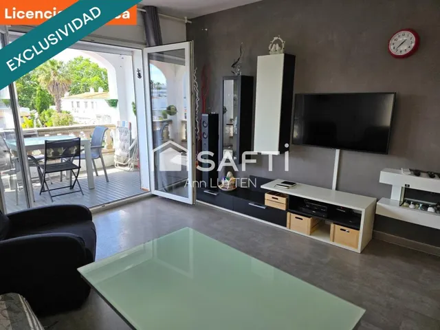 Apartamento con amarre privado y licencia turística Roses — 19