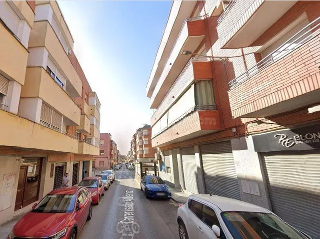 SE VENDE piso OKUPADO en C Isaac Albeniz 33 de Sant Boi de L