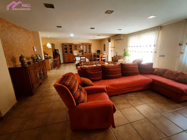 CASA INDEPENDIENTE EN LOS RAMOS — 5