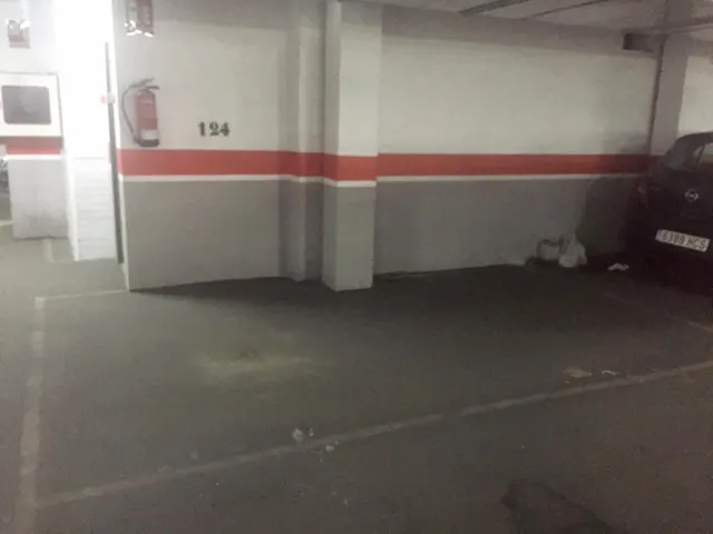 REBAJAS!!! PLAZAS DE GARAJE EN ZONA UNIVERSIDAD! — 6