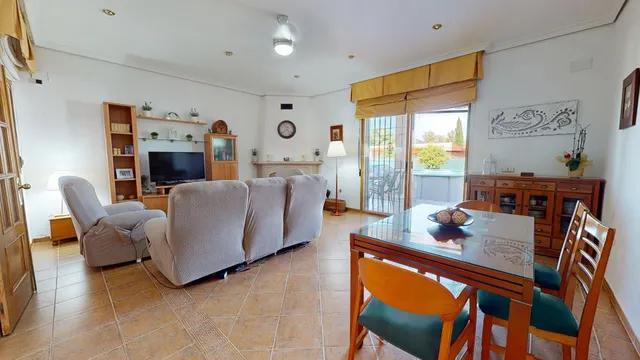 PARCELA EN PROINDIVISO CON VIVIENDA — 35