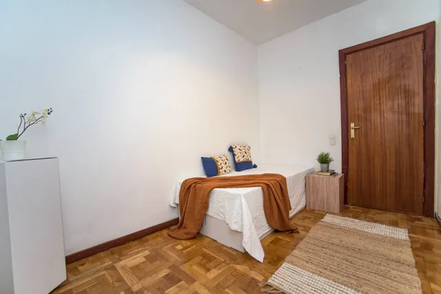 Piso en travesía Bayona 4, Pamplona — 26