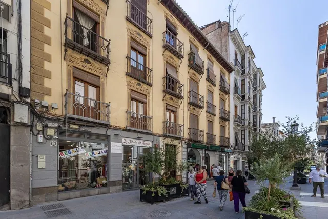 GRAN PROPIEDAD CON 10 DORMITORIOS EN SAN ANTON — 3