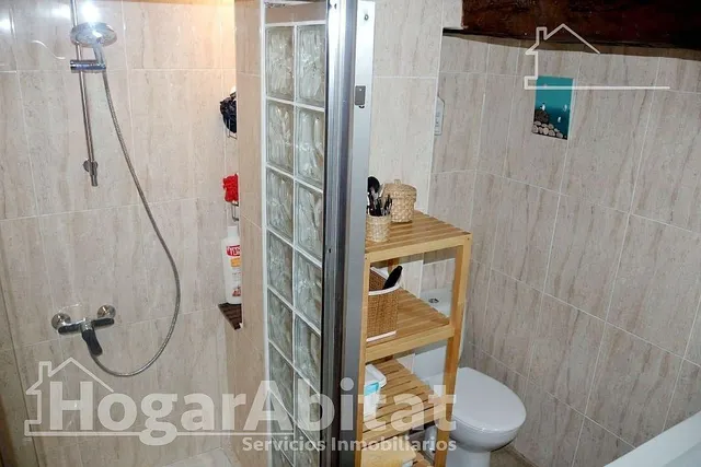 Acogedor, bonito y luminoso con balcón, todo exterior y cerca del centro — 14