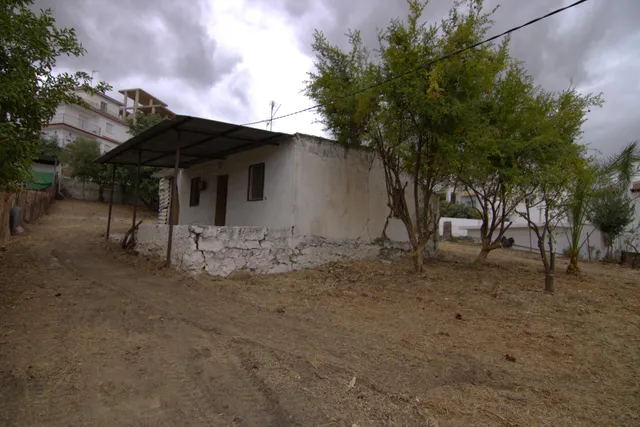 PARCELA DE 1576 METROS EDIFICABLE EN GUARO — 6