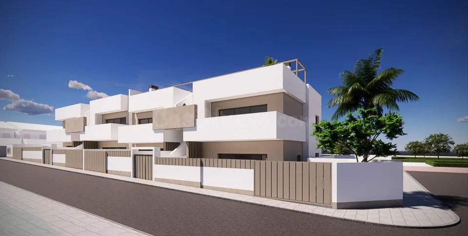 Bungalows de nueva construcción en venta en Pilar de la Horadada, a 3 km de la playa