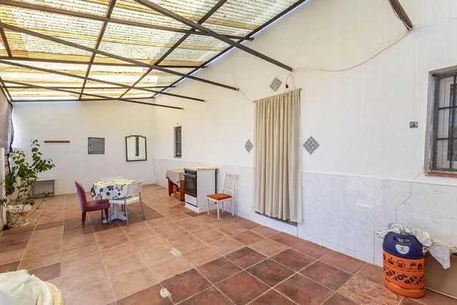 Casa rural en término de Montefrío. — 18