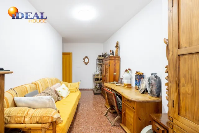ESTUPENDO ATICO JUNTO AL MAR CON TERRAZA FANTASTICA — 23