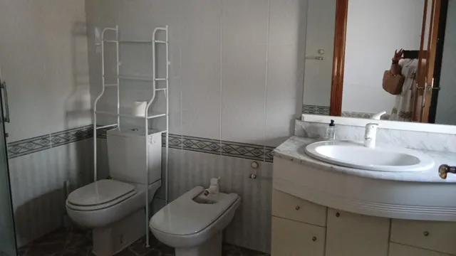 Se vende casa con bajo comercial — 6