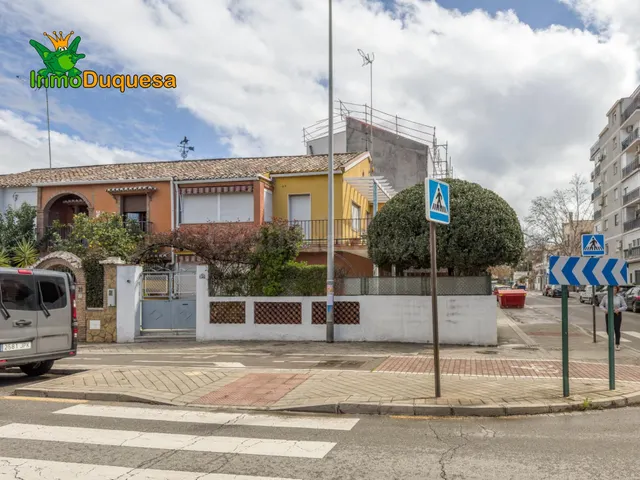 Casa junto los Alminares del Genil. Pleno centro de Granada. - foto 5