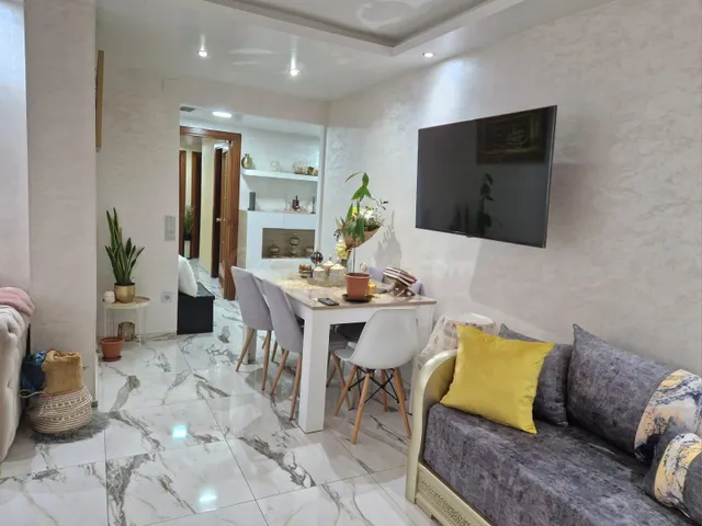 Amplio y luminoso apartamento en Figueres, con 4 habitacione - foto 4