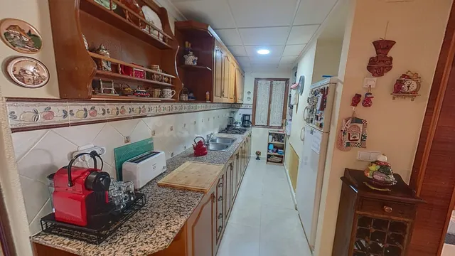Casa de campo con gran almacén — 4