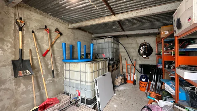Finca rústica con placas solares y pozo en Garrapinillos, Zaragoza. — 46