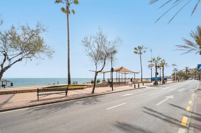 Vivienda con terraza y vistas al mar en Avenida de las Gaviotas, Fuengirola — 38