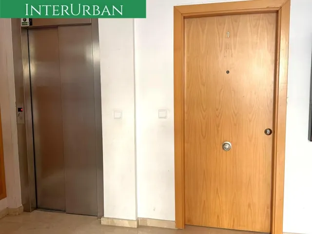 Piso de 2 dormitorios con garaje, ascensor y vistas a Mura — 15