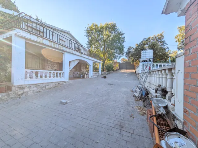AMPLIO CHALET Urbanización El Mirador de Hontoba (Guadalajara) — 7