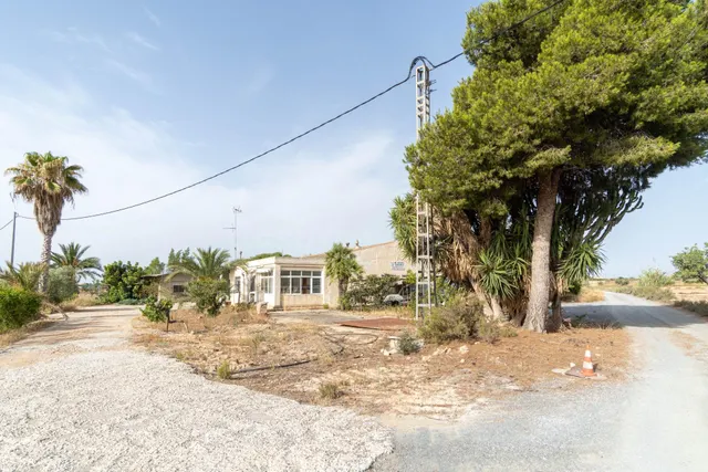 🏡 Casa de Campo de 150 metros con porche, con Nave de 240 me - foto 3