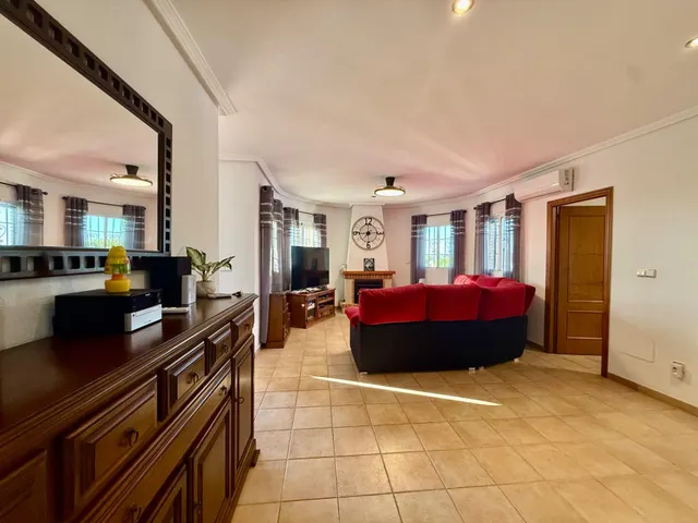 Espectacular villa independiente con piscina privada — 19