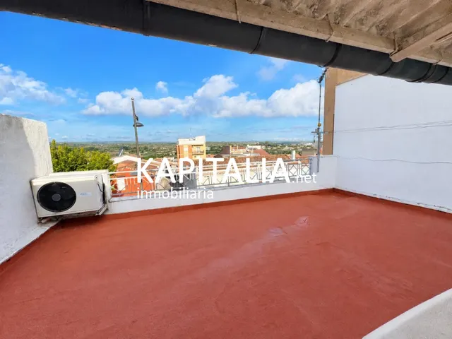 ESTUPENDA CASA ADOSADA CON GARAJE PRIVADO A LA VENTA EN ENGUERA — 12