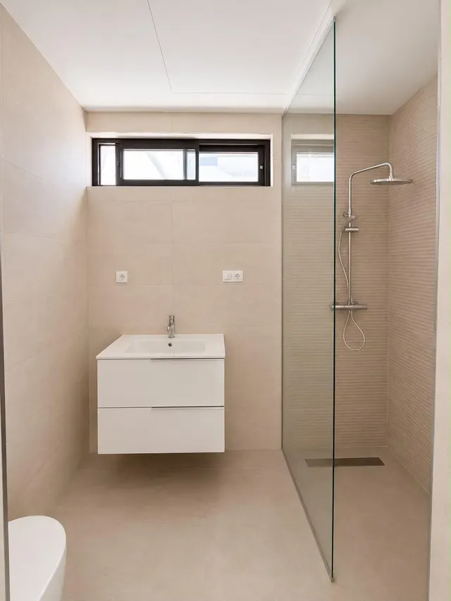 Ático de lujo con piscina infinity privada en Estepona, a 1 km de la playa — 6