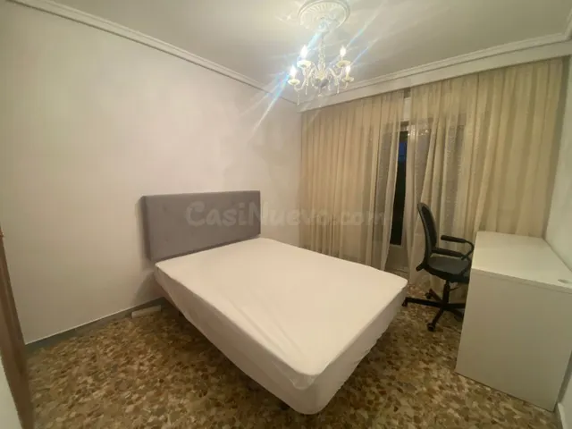Piso 4 habitaciones 125m² en alquiler - Carmelitas-Oeste - foto 2