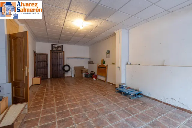 Casa adosada con terraza, vistas a Granada y Sierra Nevada, garaje y sótano — 40