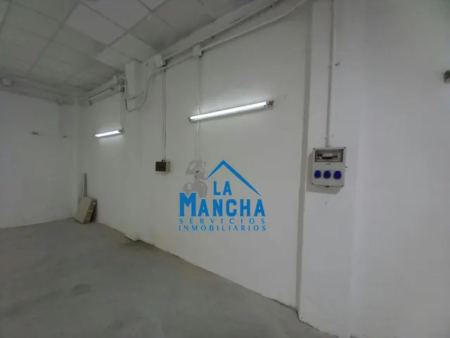 *150.000€* INMOBILIARIA LA MANCHA VENDE LOCAL RECIÉN REFORMADO EN LA ZONA EL PILAR DE 150M2. — 11