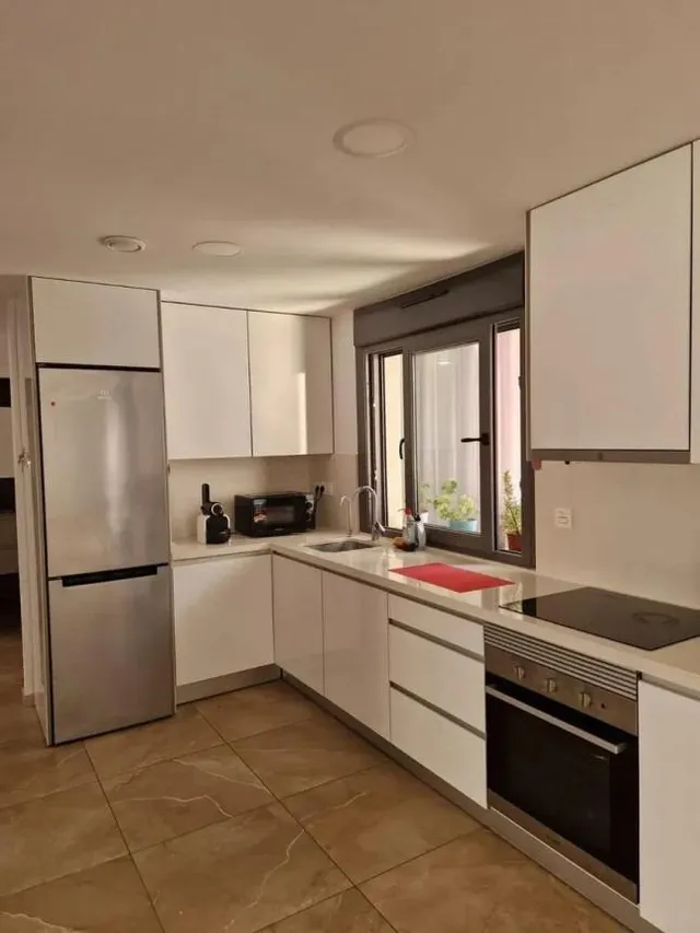 Gran apartamento en Torrevieja: 2 hab, 2 baños — 2