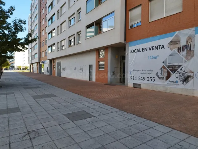 Local Comercial Rosaleda - foto 2