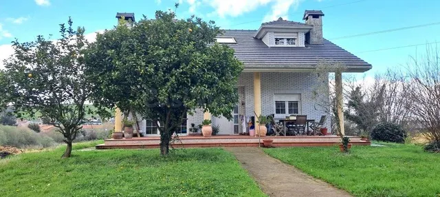 SE VENDE casa adosada OKUPA en C Astillero-Diseminado de As - foto 2