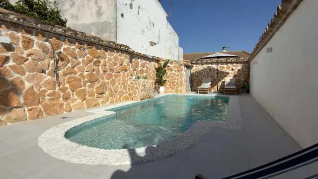 ¡¡ PRECIOSA CASA CON PISCINA SALADA CON VISTAS AL CASTILLO D - foto 4