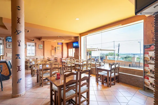 EN VENTA BAR RESTAURANTE EN ESCUZAR GRANADA POLIGONO INDUSTR - foto 3