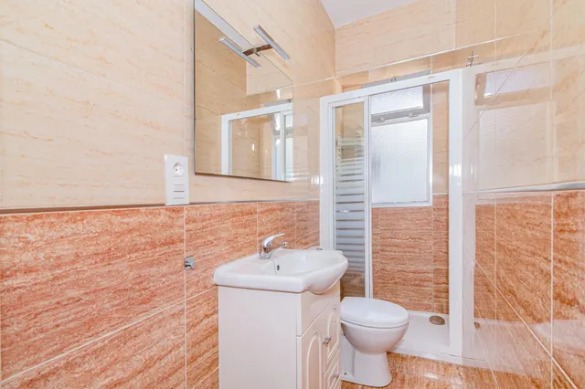 Oportunidad en venta de piso de tres dormitorios en la chana — 17