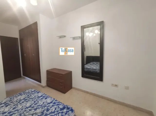 Piso Trabajadores temporales en zona Montesol, Cáceres — 26