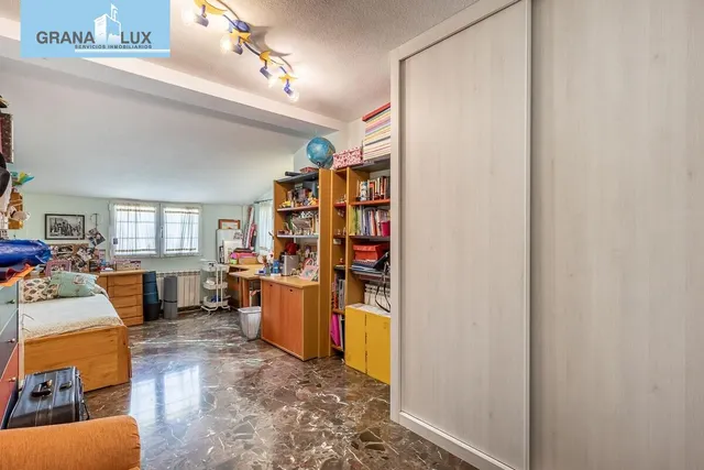 CASA PAREADA EN LA ZUBIA CON PISCINA, ZONA DE BARBACOA Y JARDÍN — 28