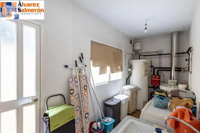 Chalet Exclusivo en Camino Bajo de Huétor — 30