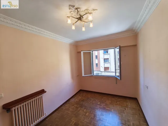 ¿PAGAR ALQUILER O INVERTIR? PISO JUNTO A LAS UNIVERSIDADES--67m2-Amplia Cocina-Salón-2hab-Baño con ducha — 25