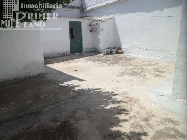 Casa 6 habitaciones 300m² en venta - Avda. Juan Carlos I