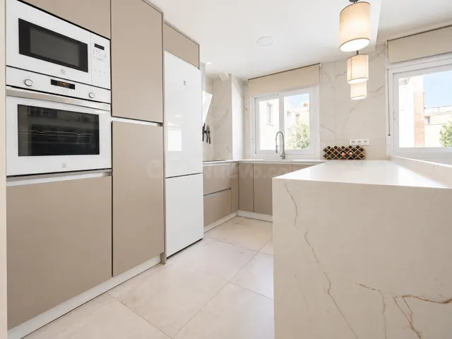 Piso 1 habitación 82m² en venta - Nuevos Ministerios-Ríos Ro - foto 2