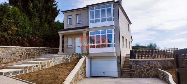 SE VENDEN CHALETS INDEPENDIENTES DE OBRA NUEVA Y CON FINCA C