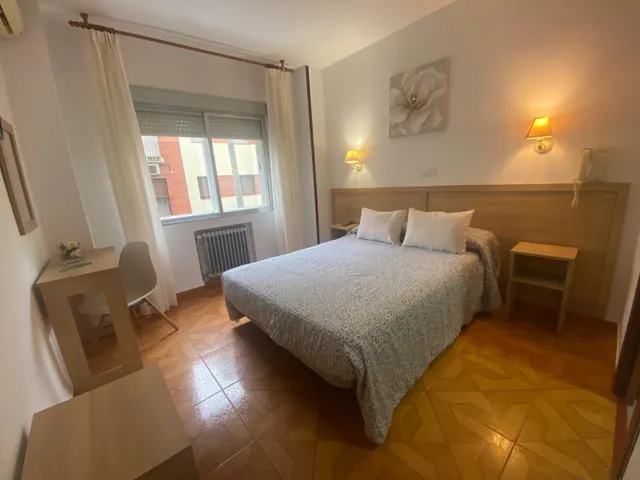 Hostal al lado de la Cruz — 13